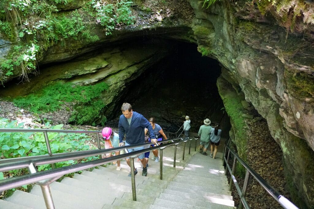 Tripps Plus Las Vegas Explores Kentucky’s Mammoth Caves